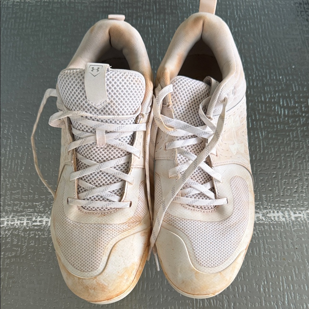 Under Armour Light Beige and Off-White Mesh Cleats
